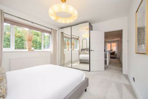 Photo 15- click for photo gallery